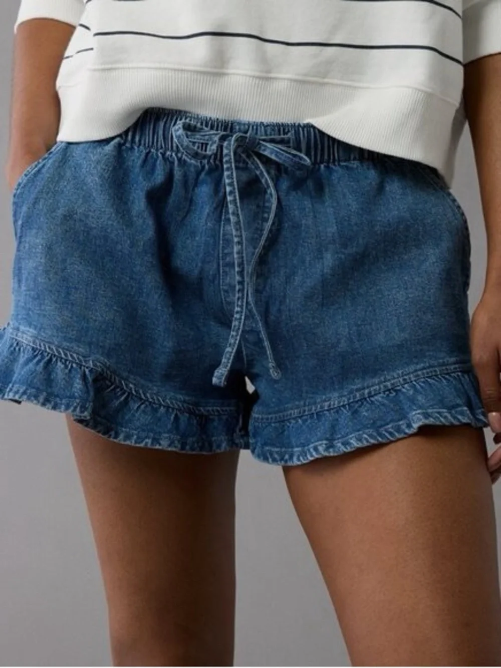 American eagle Ruffle Hem Drawstring Shorts - Picture 1 of 6